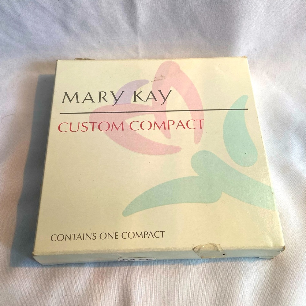 Mary Kat Custom Compact